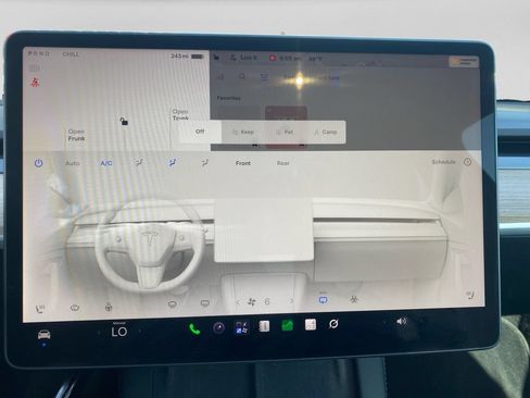 Used 2022 Tesla Model Y Long Range AWD/4WD image 23