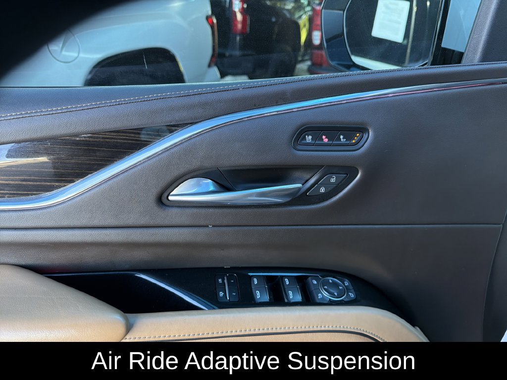 Used 2021 Cadillac Escalade ESV Sport w/ Driver Assist Tech Package AWD/4WD image 15