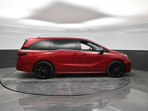Used 2025 Honda Odyssey Sport-L image 9
