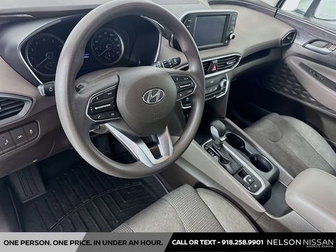 Used 2019 Hyundai Santa Fe SE FWD image 9