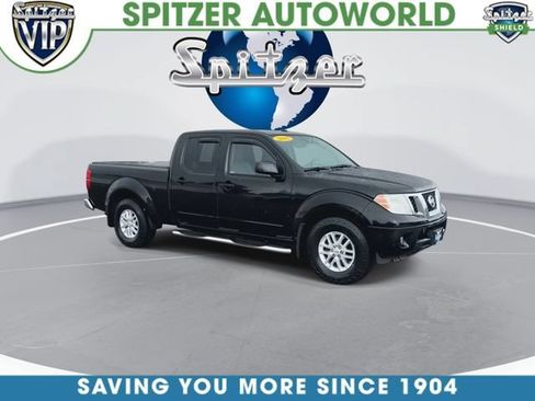 Used 2015 Nissan Frontier SV w/ SV Value Truck Package AWD/4WD image 2