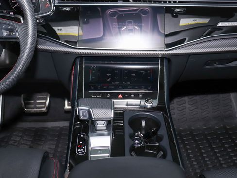 Used 2024 Audi RS Q8 image 27