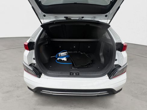 Used 2023 Hyundai Kona SE FWD image 23