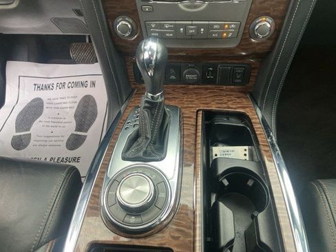 Used 2020 Nissan Armada SL w/ Premium Package image 18