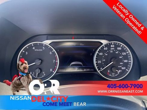 Used 2025 Nissan Sentra SV FWD image 18