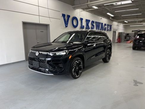 New 2026 Volkswagen Tiguan SEL R-Line AWD/4WD image 1