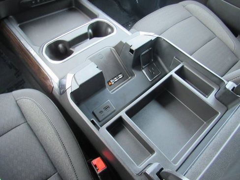 Used 2024 GMC Sierra 2500 SLE w/ SLE Convenience Package image 21