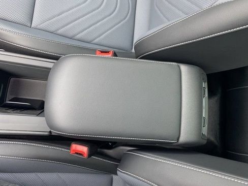 New 2026 Volkswagen Tiguan SE AWD/4WD image 42