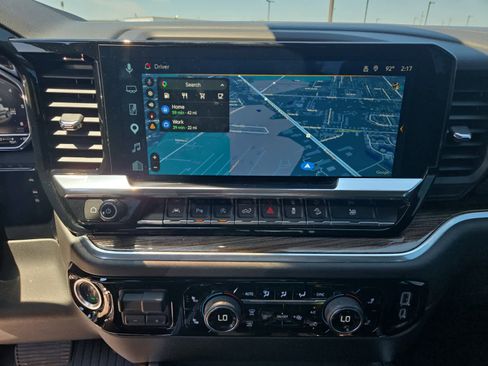 Used 2025 Chevrolet Silverado 1500 LT AWD/4WD image 16