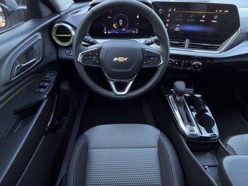 New 2026 Chevrolet Trax LT w/ LT Convenience Package image 11