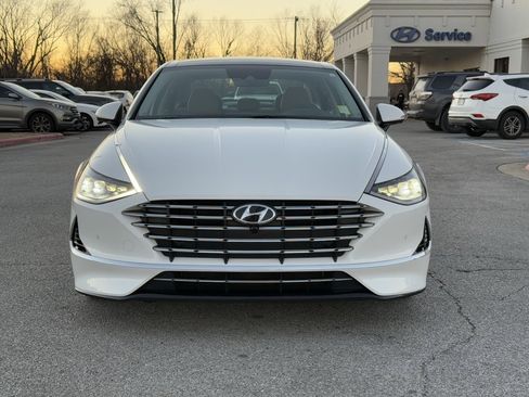 Certified 2023 Hyundai Sonata Limited w/ Cargo Package image 2