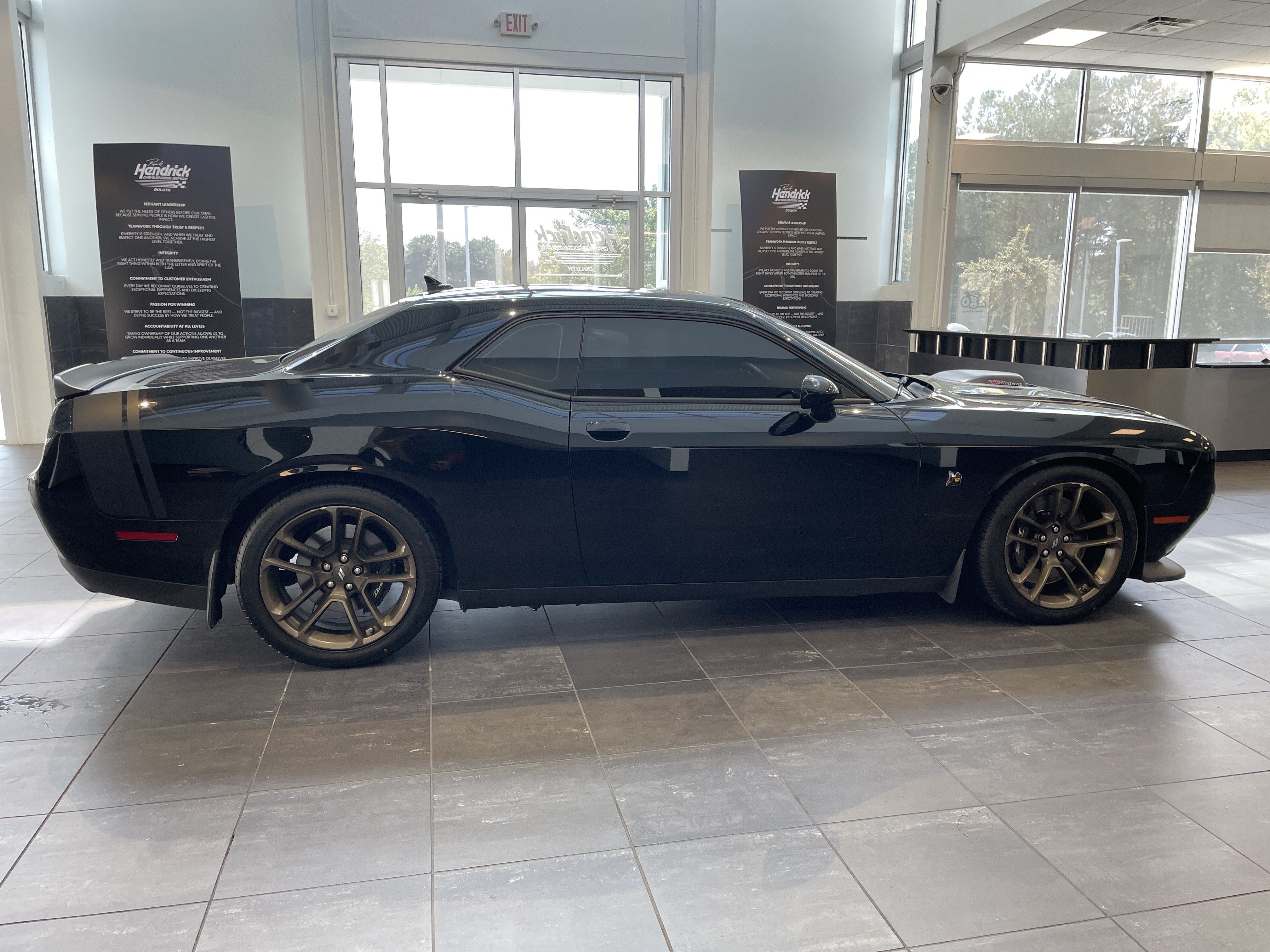 Used 2021 Dodge Challenger R/T Scat Pack w/ Shaker Package RWD image 12