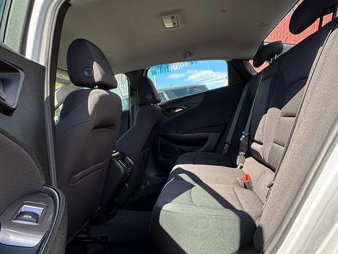 Used 2022 Chevrolet Malibu LT image 17