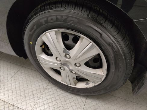 Used 2017 Chevrolet Cruze LS image 31