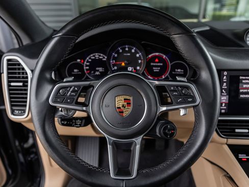 Certified 2021 Porsche Cayenne Coupe AWD/4WD image 27