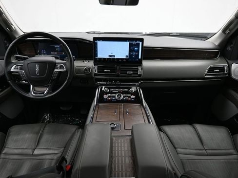 Used 2023 Lincoln Navigator Black Label AWD/4WD image 34