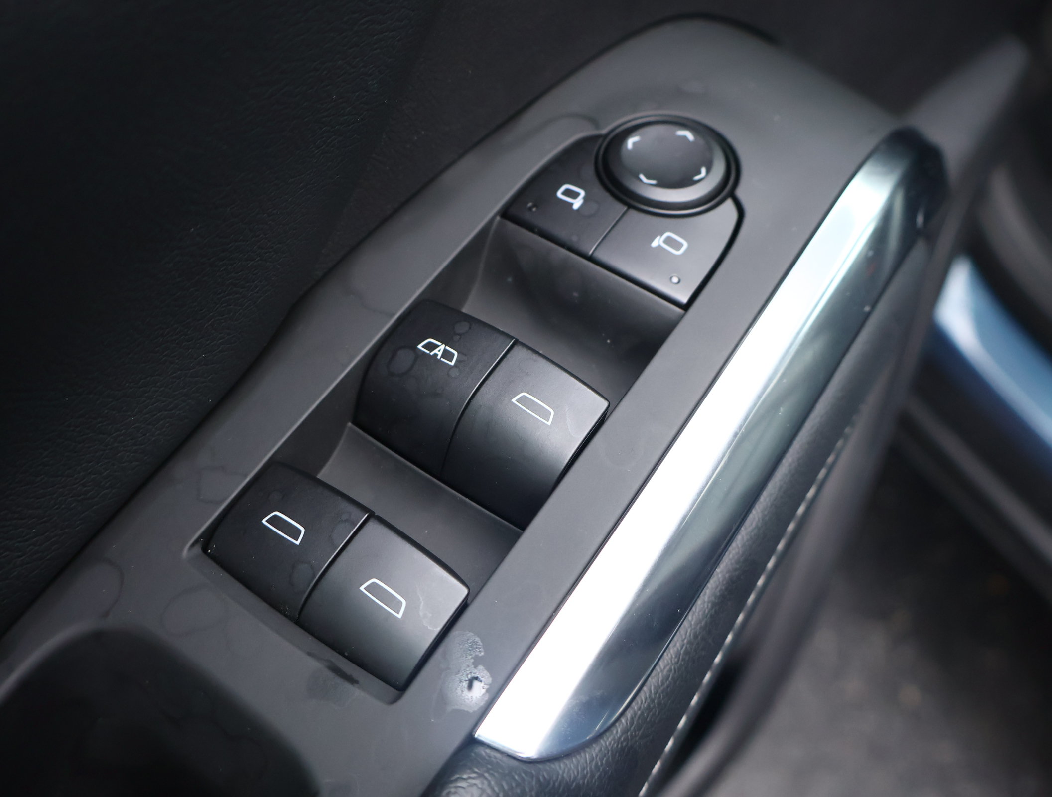 Used 2025 Chevrolet Traverse LT AWD/4WD image 8