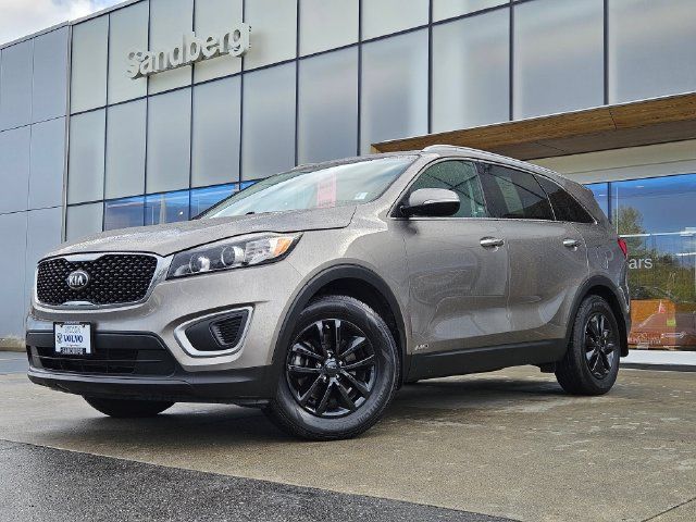 Used 2016 Kia Sorento AWD w/ LX Convenience Package image 1
