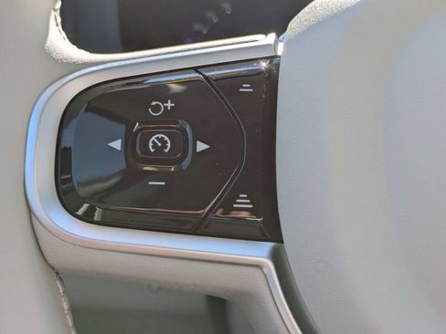 Certified 2026 Volvo XC60 B5 Ultra w/ Protection Package Premier AWD/4WD image 27