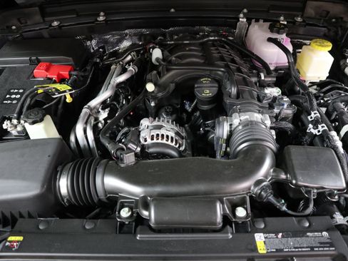 New 2026 Jeep Gladiator Sport AWD/4WD image 14