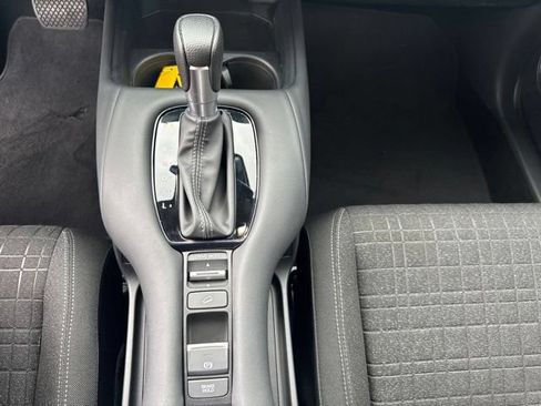 Used 2023 Honda HR-V LX image 18