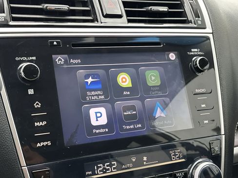 Used 2018 Subaru Outback 2.5i Limited AWD/4WD image 18