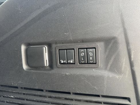 Used 2023 Chevrolet Tahoe High Country w/ Premium Package 2 image 25