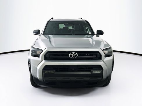 Used 2025 Toyota 4Runner SR5 image 2