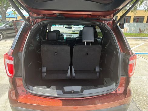Used 2016 Ford Explorer Limited FWD image 13