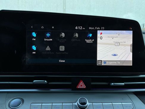 Used 2021 Hyundai Elantra Limited image 33