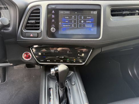 Used 2019 Honda HR-V EX image 18