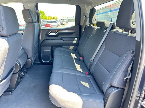 Used 2023 Chevrolet Silverado 1500 LT AWD/4WD image 10