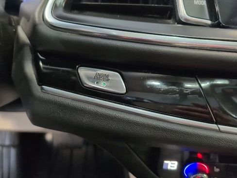 Certified 2022 Buick Enclave Avenir w/ Avenir Technology Package AWD/4WD image 23