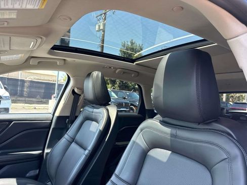 Certified 2024 Lincoln Corsair Grand Touring AWD/4WD image 25
