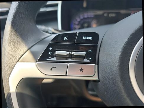 Used 2024 Hyundai Santa Cruz SEL image 18