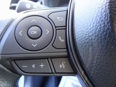 Used 2025 Toyota Corolla SE image 12