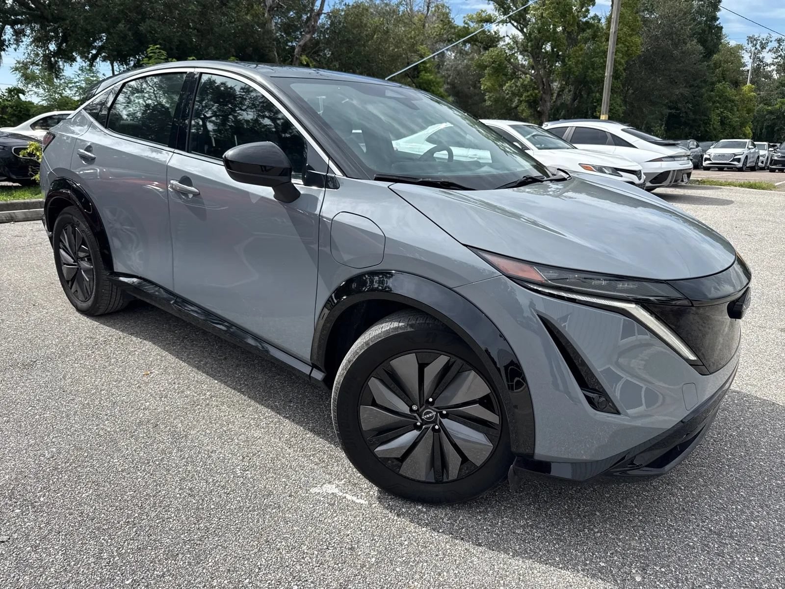 Used 2024 Nissan Ariya FWD image 6