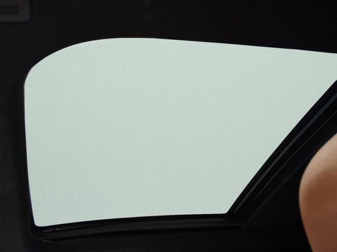 Used 2023 Lincoln Nautilus Reserve w/ Equipment Group 202A AWD/4WD image 19