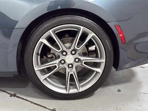 Used 2020 Chevrolet Camaro LT w/ RS Package image 23