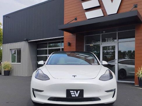 Used 2021 Tesla Model 3 Performance AWD/4WD image 3
