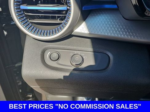 New 2026 Chevrolet Trax LS w/ LS Convenience Package FWD image 25