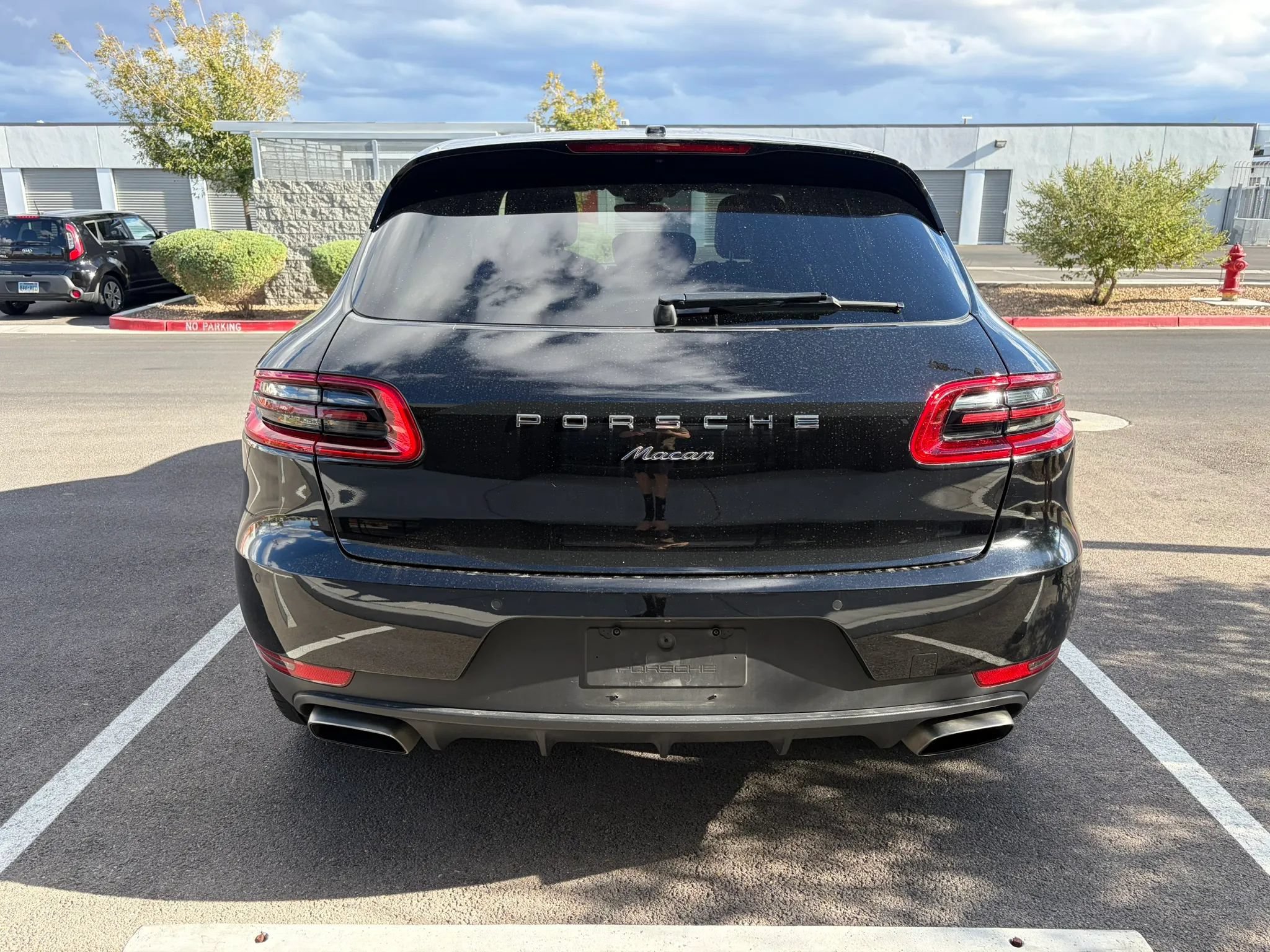 Used 2018 Porsche Macan Sport Edition AWD/4WD image 5