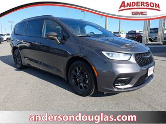Used 2021 Chrysler Pacifica Touring w/ S Appearance Package video 1