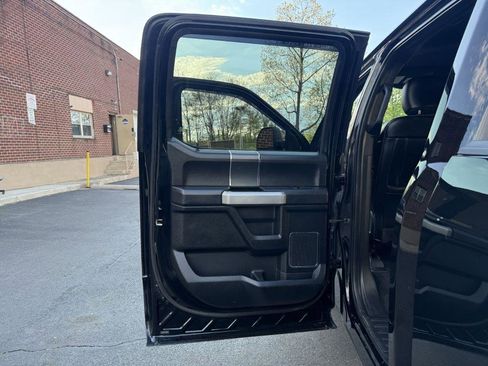 Used 2018 Ford F150 Lariat w/ Equipment Group 501A Mid AWD/4WD image 18