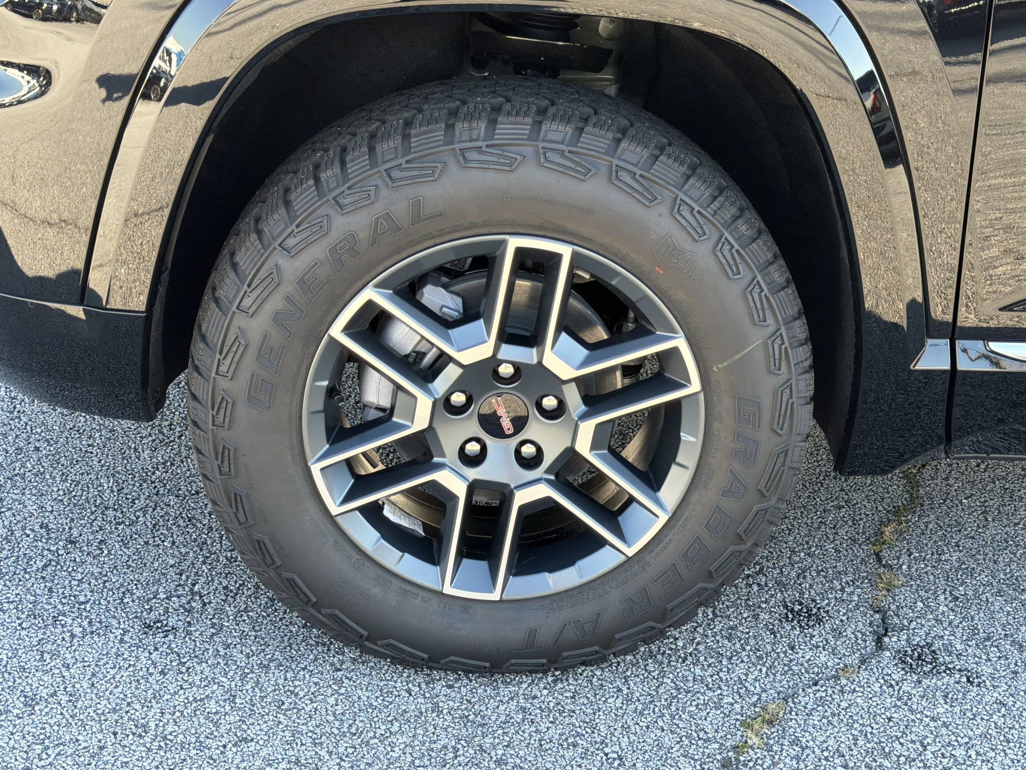 New 2027 GMC Terrain AT4 w/ Convenience Package III AWD/4WD image 24