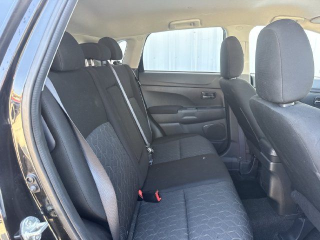 Used 2024 Mitsubishi Outlander Sport ES AWD/4WD image 28