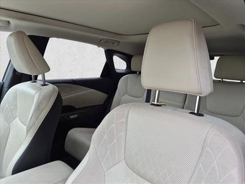 Used 2023 Lexus RX 350 FWD w/ Cold Area Package image 10
