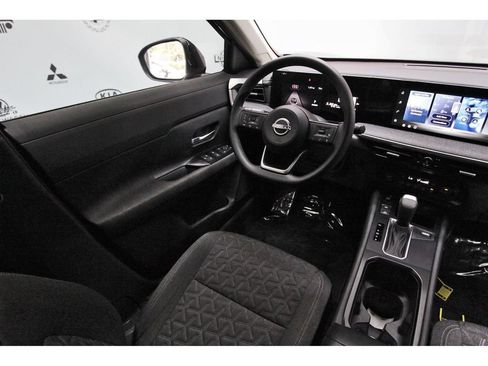 Certified 2026 Nissan Kicks SV w/ SV Premium Package FWD image 6