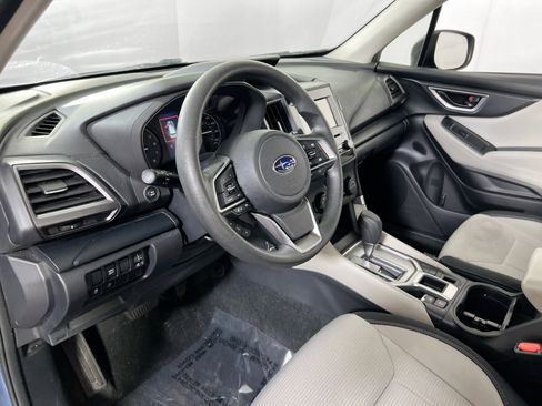 Used 2023 Subaru Forester AWD/4WD image 9