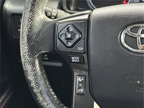 Used 2016 Toyota 4Runner Trail Premium image 19